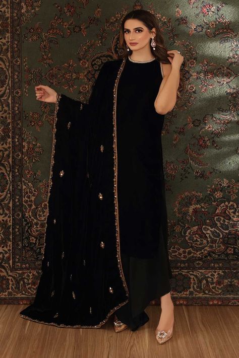 Pakistani Dresses Simple, Halter Neck Shirt, Black Velvet Shawl, Velvet Pakistani Dress, Velvet Anarkali, Black Velvet Gown, Pakistani Outfit, Black Flare Pants, Velvet Shawl