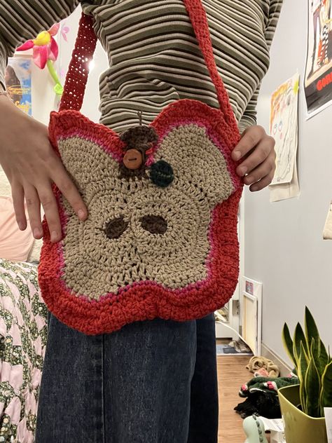 Patchwork, Cool Crochet Projects Inspiration, Funny Crochet Bag, Apple Bag Crochet, Apple Embroidery Designs, Fiona Apple Crochet, Apple Crochet Bag, Crochet Apple Bag, Masculine Crochet