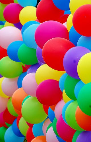 Color balloons by auw, via Flickr Bright Balloons, Balloons Rainbow, 40 Balloons, Rainbow Aesthetic, Rainbow Wallpaper, Tableau Art, Taste The Rainbow, Colourful Balloons, Flower Phone Wallpaper