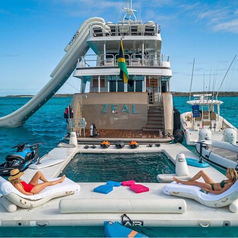 Yacht Living, Billionaire Yacht, Mini Yacht, Catamaran Boat, Yacht Vacation, Yacht Photos, Yatch Boat, Luxury Boats, Dream Boat