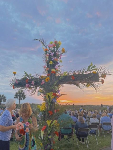 #aesthetic #christianity #christianaesthetic #Jesus #easter #sunday #lifestyle #inspo #insta Flowers, Easter, Jesus Easter, Easter Sunday, Happy Easter, Jesus, Lifestyle