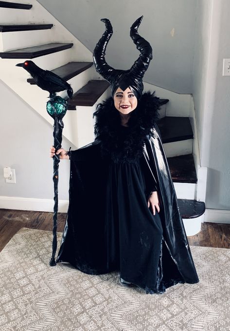 Homemade Maleficent Costume, Malifisenta Costume Diy, Malecifent Costume, Malicifent Costume, Malefecint Costume, Halloween Costumes For Girls 6-8, Malificent Fairy Costume, Malifisenta Costume, Malificiant Costume