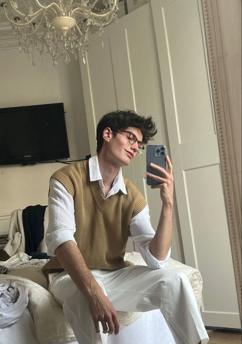 Men’s 80s Fashion (Style, Trends & Brands) | Old Money Outfits Men Inspo Birthday Outfits For Guys, Aesthetic Birthday Fits Men, Old Money University Outfits Men, Nerd Men Outfit, Aethstetic Outfits Men, Rich Boy Fashion, Fancy Boy Outfits, Rich Boy Aesthetic Outfits, Rich Guy Outfit