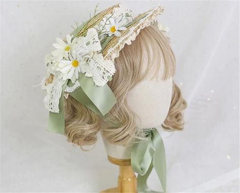 Couture, Topi Vintage, Elegant Tea Party, Princesa Sophia, Tee Party, Lace Bonnet, Hat Aesthetic, Cottagecore Outfits, Farm Clothes