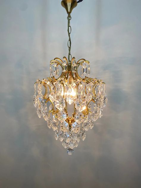 https://www.etsy.com/listing/1326559776/antique-hand-made-crystal-chandelier?utm_medium=display_product&utm_source=pinterest&utm_campaign=us_rtg_dartg_olfgmsv2_pp_eb&utm_content=homeliving&utm_custom2=626744957724&pp=0&epik=dj0yJnU9Q3gwLUdqQXE1T1MyTnpsSWVWUXg4TnNHdmR5b2tYZUsmcD0xJm49YUp2ZEZZN1hRWjJLOXFxYXJXMlJBUSZ0PUFBQUFBR1FfZHhr Small Crystal Chandelier, Chandelier Brass, Chandelier Small, Vintage Crystal Chandelier, Diy Pendant Light, Cage Chandelier, French Chandelier, Vintage Dining Room, Crystal Chandelier Lighting