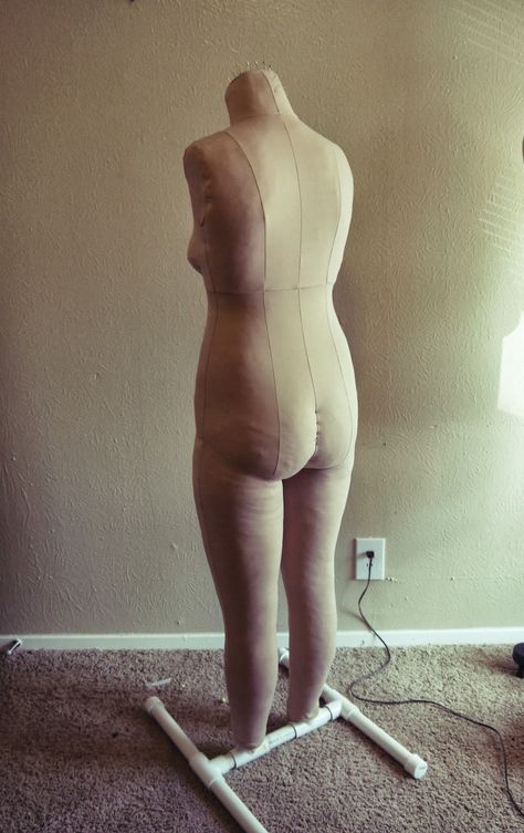 katastrophic: DIY Dress Form Part 3: Padding and Cover Diy Mini Dress Form, Dress Form Mannequin Diy, Dress Form Stand, Diy Dress Form, Full Body Dress Form, Mannequin Diy, Dress Form Decor, Custom Dress Form, Sewing Dress Form