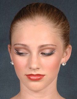 stage makeup Suttle Makeup, Nutcracker Makeup, Recital Makeup, Dance Competition Makeup, Ballet Makeup, Belly Dance Makeup, Ballerina Makeup, Competition Makeup, Corrective Makeup