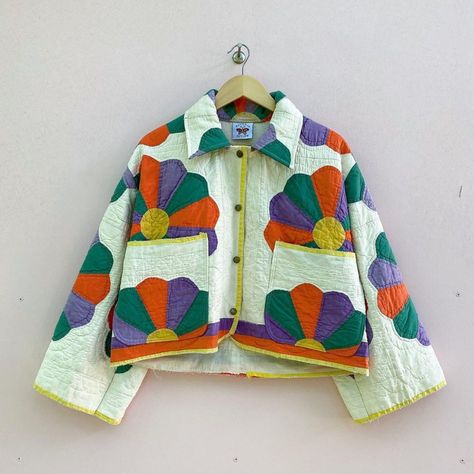 Sewing Quilted Jacket, Sewing A Jacket, Quilt Jacket Diy, Quilted Patchwork Jacket, Diy Jacket Sewing, Quilted Jacket Diy, Quilted Aesthetic, Quilted Jacket Pattern Free, Diy Quilted Jacket