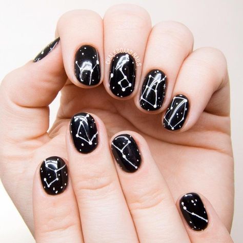 25 Constellation Manicures That Are Positively Stellar Constellation Nail Art, Nail Art Blanc, Chalkboard Nails, Witch Nails, Easy Nails, Black Nail Art, White Nail Art, White Nail Designs, Super Nails