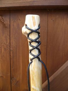 Wood Staff, Mid Wales, Wizard Staff, Hantverk Diy, Handmade Walking Sticks, Burr Oak, Natural Twist, Walking Staff, Magical Woodland