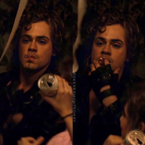 DEEKER (@deekermontgomry) posted on Instagram: “Trick or treat, freak 🎃 #dacremontgomery #billyhargrove #billystrangerthings #strangerthings” • Oct 31, 2020 at 8:22pm UTC Lost Boys Movie, Long Love Quotes, He Has A Girlfriend, Dacre Montgomery, Goddess Braids Hairstyles, Billy Boy, Country Kids, Steve Harrington, Detroit Become Human