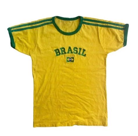 ❤️ Brasil y2k baby tee top embroidery football T-shirt crop top vintage style retro shirt sleeve 📏Recommended sizing:  Size S (UK 6/8)  Size M (UK 10)  Size L (UK 12) Eminem Hoodie, Tshirt Crop Top, Brazil T Shirt, Gothic Crop Tops, Geometric Clothing, Soccer Baby, Streetwear Girls, Streetwear Grunge, Country Tees