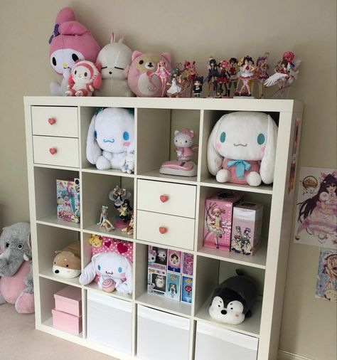 Sanrio Room Decor, Sanrio Bedroom, Anime Bedroom Ideas, Sanrio Room, Hello Kitty Rooms, Otaku Room, Gamer Room Decor, Interior Design Guide, Best Room