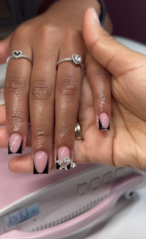 Easy Nail Art Acrylic, Cute Med Acrylic Nails, Blue French Tip Nails With Charms, Tah Beauty Nails, Shorties Nails Square Spring, Black French Tip Nails With Rhinestones, French Tip With Charms, Nails Suggestions, Summer Nails Black Women