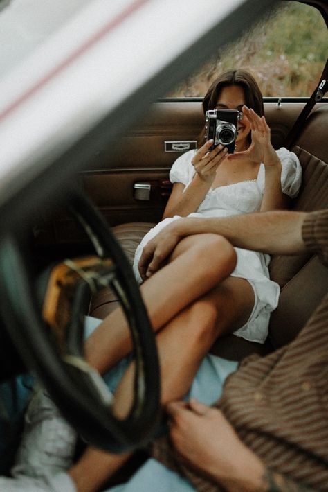 a vintage car couples session at the base of the mountains in Arizona, romantic poses for couples and inspiration Car Photography Ideas Couple, Couple Taking Photo With Camera, Off Road Photoshoot, Cool Car Photoshoot, Couples Car Shoot, Car Session Photo Shoot, Couple In Car Photography, Couples Vintage Car Photoshoot, 50s Inspired Engagement Photos