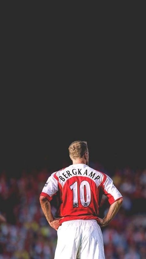 Arsenal Fc Wallpapers, Dennis Bergkamp, Arsenal Wallpapers, Football Players Photos, Premier Lig, Legends Football, Football Players Images, Football Photography, Arsenal Players