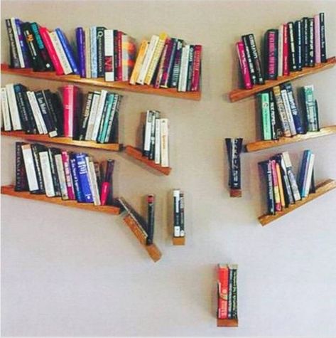 Homemade Bookshelves, Diy Bookshelf Design, Creative Bookcases, Unique Bookshelves, Beautiful Bookshelf, Creative Bookshelves, Bookshelf Inspiration, Bookshelves In Bedroom, Cool Bookshelves