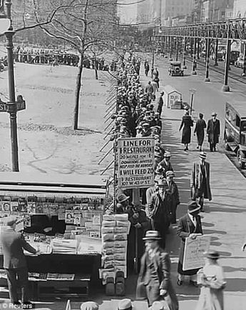 Vintage New York, Photographie New York, Dust Bowl, Bonnie Clyde, 100 Years Ago, Foto Vintage, History Photos, Interesting History, Historical Pictures