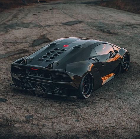 Bad-ass Lamborghini Lamborghini Sesto, Lamborghini Sesto Elemento, Cars Black, Sesto Elemento, Aventador Lamborghini, Lamborghini Lamborghini, Luxury Sports Cars, Lamborghini Diablo, Luxury Car Rental