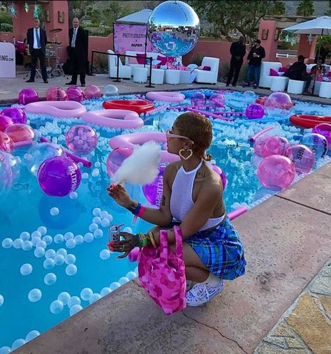 Pool party ? @daDollhouse Pool Birthday Party Ideas, Birthday Goals, Pool Party Decorations, Pool Birthday, Pool Birthday Party, 18th Birthday Party, Birthday Planning, Pink Parties, Birthday Photoshoot