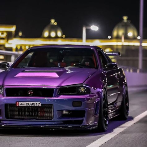 John Porter on Instagram: “Speechless 😶 🚙: @z.qtr 📷: @tbm.111 Welcome to Skyline Syndicate! A page that will strive to unite diehard enthusiasts of every…” Nisan Gtr, Nissan R34, Midnight Purple, Nissan Gtr R34, Gtr Car, Skyline Gtr R34, R34 Gtr, Mobil Drift, Gtr R34