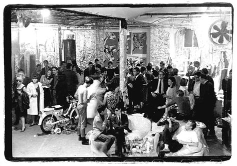 andy warhol's silver factory studio Greenwich Village, Warhol Factory, Ad Reinhardt, Edie Sedgwick, Lou Reed, Louise Bourgeois, Roy Lichtenstein, Jack Kerouac, Velvet Underground