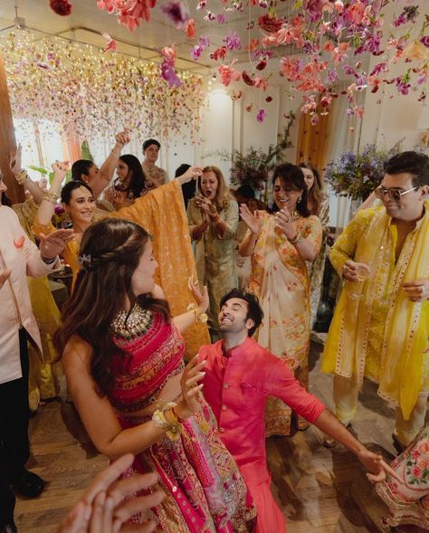 Bollywood Wedding, Alia And Ranbir, Indian Wedding Aesthetic, Alia Bhatt Cute, Cute Celebrity Couples, Indian Bride Outfits, Bride Photography Poses, Bollywood Couples, Big Fat Indian Wedding