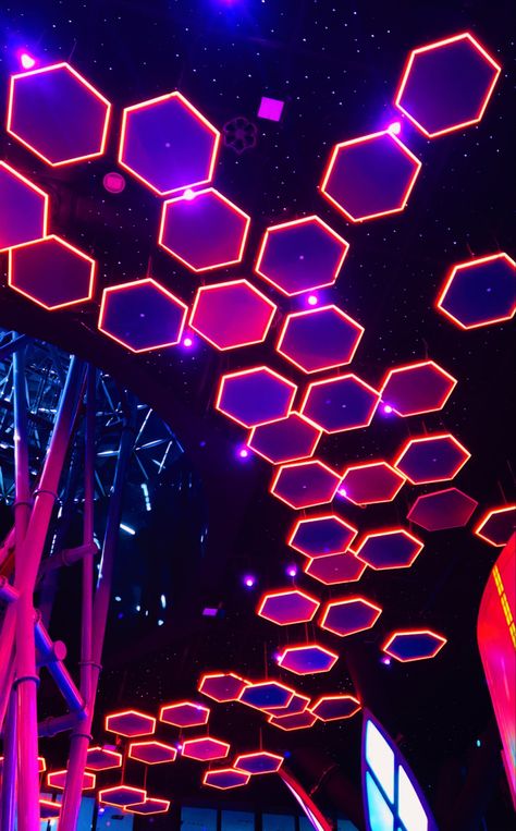 Neon Game Aesthetic, Ceiling Neon Lights, Futuristic Neon Aesthetic, Arcade Aesthetic Room, Neon Ceiling Lights, Cyberpunk Party Aesthetic, Futuristic Purple Aesthetic, Neon Light Ceiling, Purple Aesthetic Interior