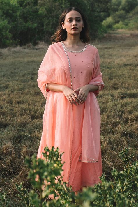 Silk Kurta Set, Kurta Women, Straight Fit Pants, Cotton Dupatta, Pic Pose, Straight Kurta, Embroidered Neckline, Fashion App, Peach Pink