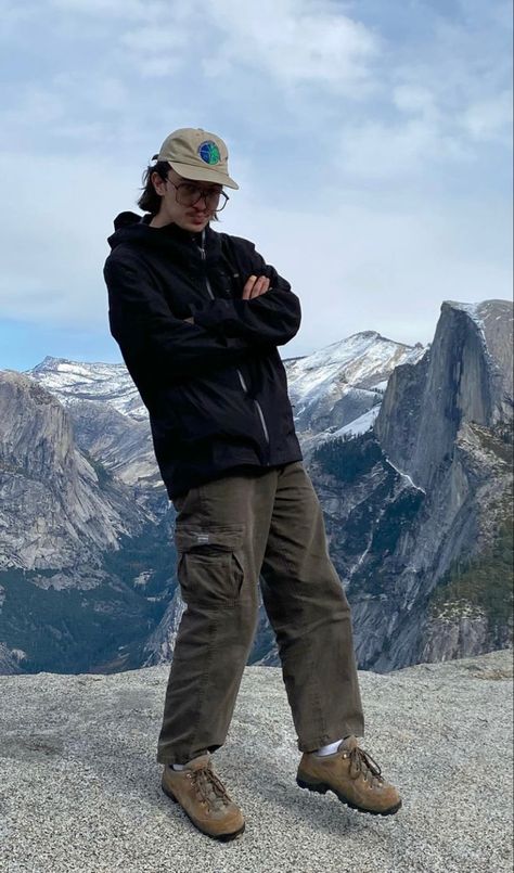 Hiker Fashion Outfits Men, Male Granola Outfits, Granola Aesthetic Outfit Men, Mens Fashion Granola, Granola Guy Aesthetic Outfits, Hiking Fits Men, Hiking Outfits Men, Men’s Hiking Outfit, Outdoor Outfit Men