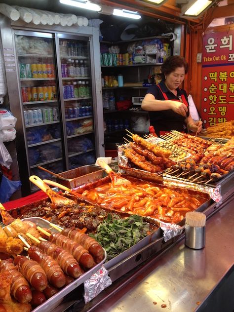 Essen, Street Food Korea Night, Korean Food Stall, Korean Street Food Seoul, Street Food Korea, Malaysia Street, Korea Street Food, World Street Food, Food Variety