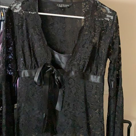 Black Vintage Abs Evening Allen Schwartz Nwt Lace And Satin Cami. Bell Sleeves And Satin Details On Sleeves And Tie. Outfit Drawings, Puff Sleeves Top, Silk Tunic Top, Silk Halter Top, Goth Princess, Thrift Inspo, Clothing Shopping, Beaded Blouse, Satin Cami