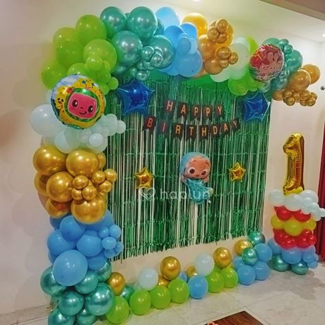 Makw a beautiful garland on wall with some balloons and build a beautiful decoration of cocomelon theme Cocomelon Theme Party Decorations At Home, Cocomelon Balloon Decor, Cocomelon Theme Decoration, Cocomelon Theme Birthday Decoration, Coco Melon Birthday Decoration, Cocomelon Decoration Ideas, Cocomelon Balloon Garland, Cocomelon Balloon Decoration, Cocomelon 1st Birthday Theme