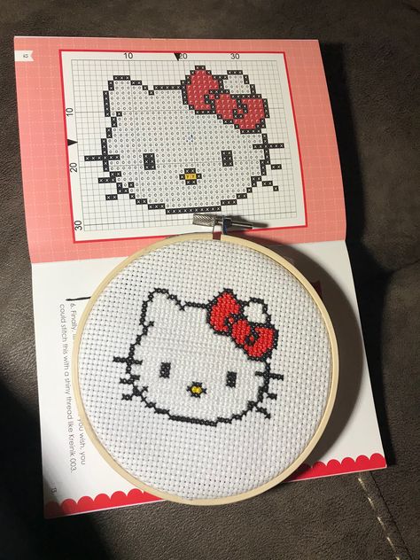 Couture, Hello Kitty Cross Stitch Pattern Free, Cross Stitch Patterns Sanrio, Cross Stitch Sanrio, Hello Kitty Cross Stitch Patterns, Sanrio Cross Stitch Pattern, Sanrio Cross Stitch, Hello Kitty Cross Stitch, Hello Kitty Embroidery