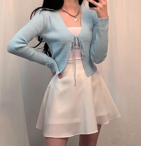 [Promotion] 18 Mini Skirt Fits Aesthetic Advice You Don't Want To Miss Straight Away #miniskirtfitsaesthetic Skirt Fits Aesthetic, Mini Skirt Fits, Blue And White Outfits, White Skirt Outfits, Soft Girl Outfits, Fits Aesthetic, Style Goals, Miniskirt Outfits, Cardigan Outfits