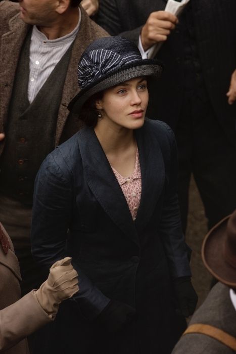 Sybil Crawley, Downton Abbey Season 1, Downton Abbey Characters, Downton Abbey Costumes, Matthew Crawley, Lady Sybil, Jessica Brown Findlay, Julian Fellowes, Dowager Countess