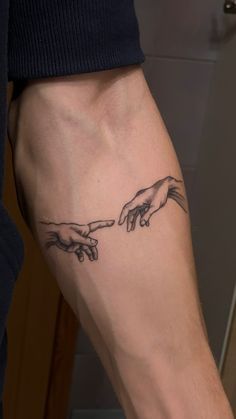 Tattoos Arm Mann, Tato Flash, Tato Minimal, Tato Jari, Seni Resin, Pola Tato, Simple Forearm Tattoos, Simple Tattoos For Guys, Tattoo Inspiration Men