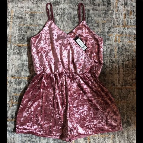 Romeo And Juliet Couture Crushed Velvet Romper! Nwt! Size M Couture, Black Fitted Jumpsuit, White Short Jumpsuit, Maroon Jumpsuits, Pinstripe Jumpsuit, Black Strapless Jumpsuit, Black Sleeveless Jumpsuit, Striped Halter Top, Plaid Jumpsuit