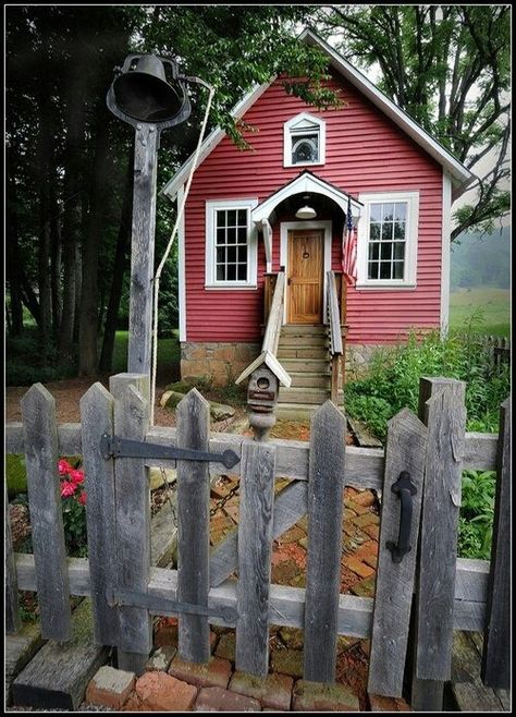 Country school house Home School Shed, Red School House, Village School, Cute Cottages, Red Houses, Country School, Country Churches, Little Cottages, Old School House