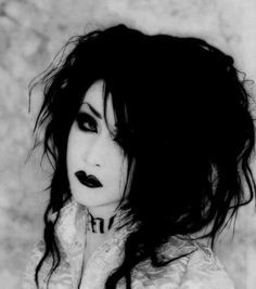 <3 Estilo Punk Rock, 80s Goth, Gothic Hairstyles, Goth Hair, Goth Look, Photographie Portrait Inspiration, Victorian Goth, Hair Color Pastel, Top Hairstyles