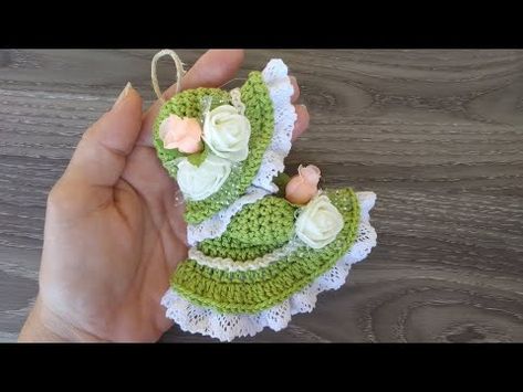 Crochet Blanket Stitch Pattern, Crochet Angels, Pola Amigurumi, Doll Crochet, Crochet Keychain, Crochet Applique, Crochet Stitches Patterns, Crochet Doll Pattern, Crochet Videos