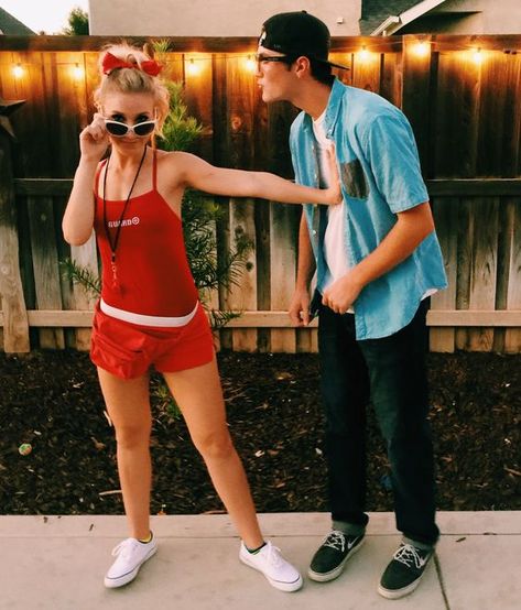 couple halloween costumes Blonde Male Halloween Costume, Unique Couple Halloween Costumes Brunette, Couples Halloween Costume Ideas Diy, Couple Costume Party, Couples Halloween Costume Easy, Monster Ag Kostüm, Funny College Halloween Costumes, Easy Couples Costume Ideas, Squints And Wendy