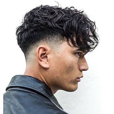 Low Fade Haircut, Men Haircut Curly Hair, Trendy Mens Haircuts, Fringe Haircut, Mens Hairstyles Thick Hair, Wavy Hair Men, Cool Mens Haircuts, Faded Hair, Cool Hairstyles For Men