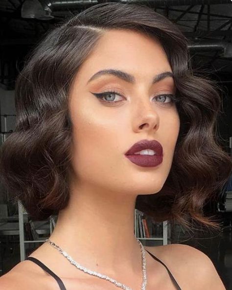 12 Inch Hair, Cute Prom Hairstyles, Finger Wave Hair, Vlasové Trendy, Prom Hairstyles For Short Hair, Finger Waves, Bridesmaid Hair Down, Homecoming Hair Down, Summer Hairstyles For Medium Hair