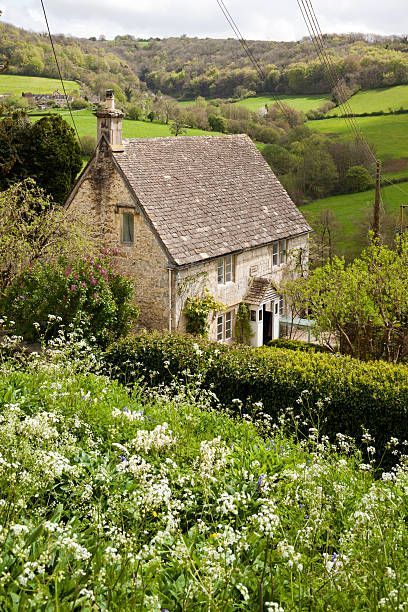 Rural Property, English Country Cottages, Cottage Exterior, Casa Exterior, Cottage In The Woods, Dream Cottage, Countryside House, English House, Rose Cottage