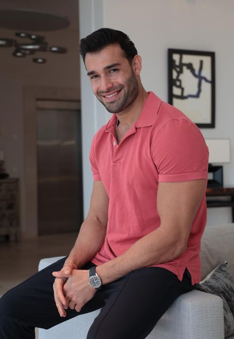 Mallorca celebrities: Sam Asghari: Bridging cultures and creating opportunities in Mallorca’s vibrant film scene Sam Asghari, Animal Rights Activist, Baby One More Time, Persian Culture, American Model, Back To Reality, Film Producer, Fitness Trainer, Giving Back