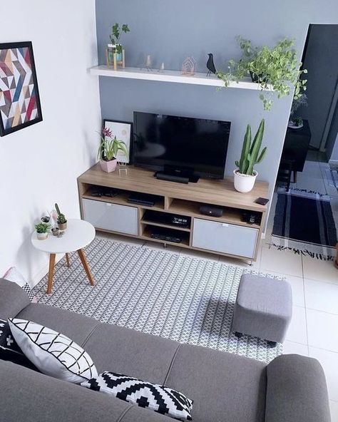 Ruang Tv Aesthetic, Ruang Tamu Aesthetic, Small Room Makeover, Hiasan Dalaman Rumah, Ruang Tv, Living Room Design Small Spaces, Small Living Room Design, Apartment Living Room Design, Future Apartment Decor