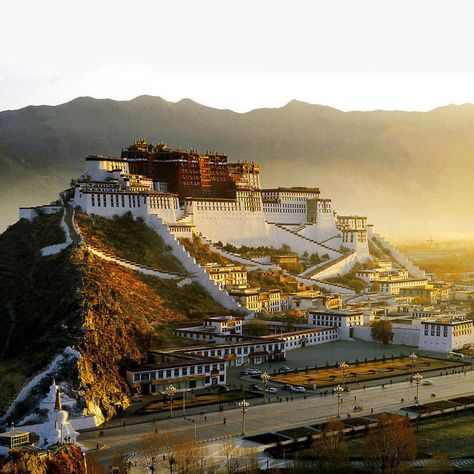 Lhasa, Dalai Lama, Lhasa Tibet, Monte Everest, Tibet Travel, Potala Palace, Bhutan, Maui Hawaii, Dream Destinations
