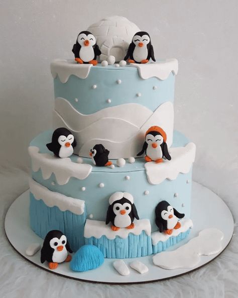 Penguin Birthday Cake Ideas Images (Pictures) Pingu Cake, Penguin Themed Birthday Party, Penguin Birthday Cake, Dipper Cakes, Penguin Birthday Party, Cake Designs For Boy, Penguin Cake, Island Cake, Penguin Theme