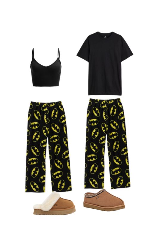 Boyfriend Girlfriend Matching Pajamas, Boyfriend And Girlfriend Outfits Ideas, Matching Outfits For Couples Girlfriends, Emo Couple Outfits Matching, Batman Pjs Couple, Matching Batman Pajamas, Gf Bf Matching Outfits, Matching Couple Outfits Y2k, Matching Outfits For Couples Fall